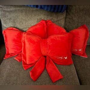 Set of 3 Dolly Parton Red Bow Throw Pillows
